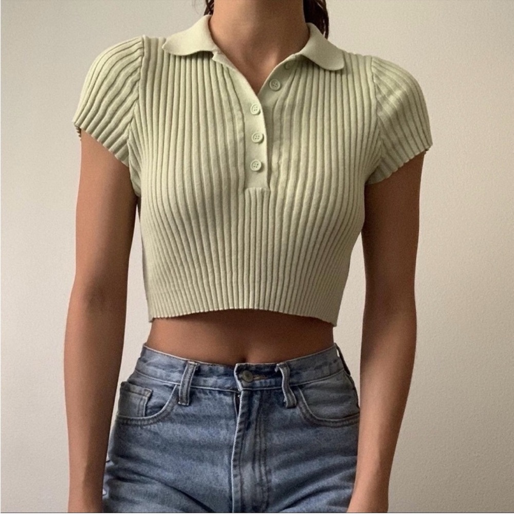 Brandy Melville Green Ribbed Knit Collared Ribbed Crop Top